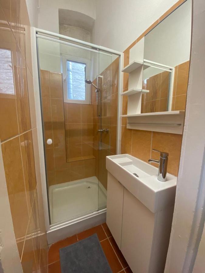 Ac With Free Parking At Acacia St, City Center 布达佩斯 外观 照片